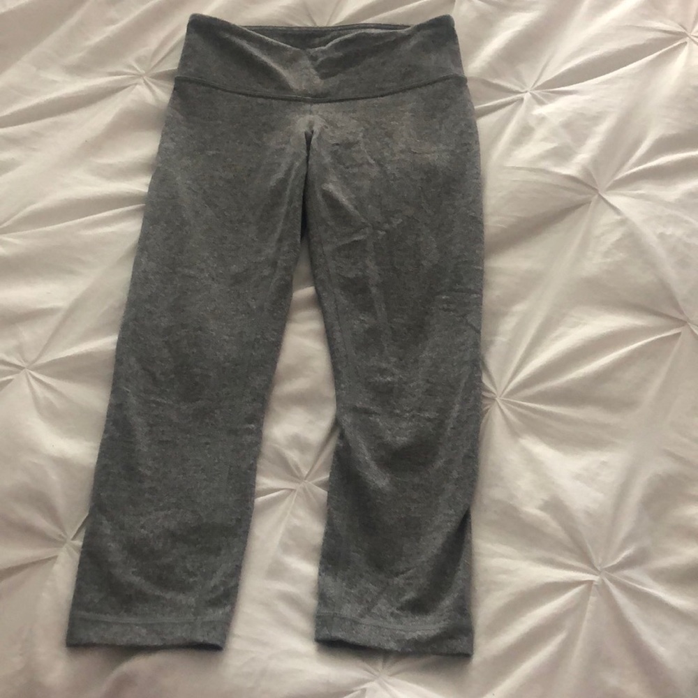 Heather grey lulu crops